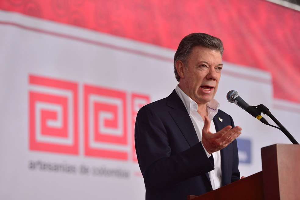Según encuestas internas de la campaña reeleccionista, Santos le lleva 8 puntos de ventaja a Zuluaga. / Presidencia