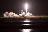 Inician crucero espacial los primeros turistas de SpaceX