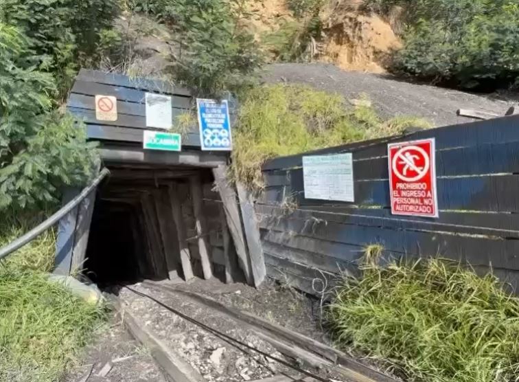 En esta zona fue suspendida la actividad de extracción por amenazar la cuenca alta de río.