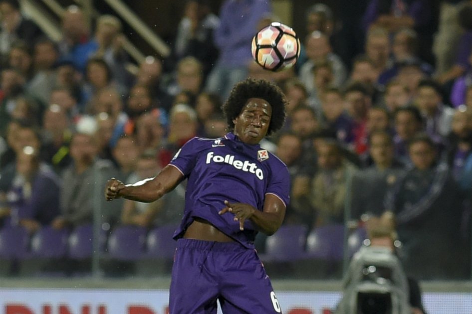 Carlos Sánchez, volante colombiano de la Fiorentina. / AFP