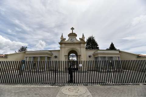 El olvido alcanza hasta los muertos: crisis en el Cementerio Central