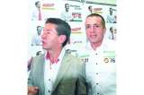 Liliana Rendón se acerca a Luis Pérez