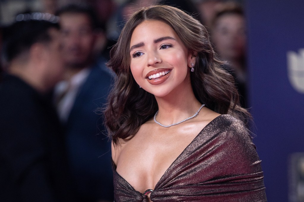 MIAMI (United States), 21/02/2025.- US-Mexican singer Angela Aguilar poses on the red carpet for the Premio Lo Nuestro 2025 awards held in Miami, Florida, USA, 20 February 2025. The Premios Lo Nuestro (Our Award) is a Spanish-language awards show honoring the best Latin music, presented by Televisa-Univision since 1989. EFE/EPA/CRISTOBAL HERRERA-ULASHKEVICH
