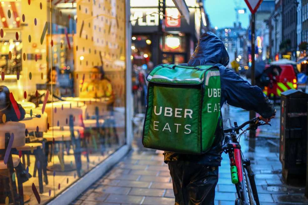 Operador de Uber Eats.
