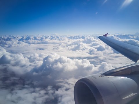 Avión militar ruso, con seis pasajeros a bordo, desaparece de los radares