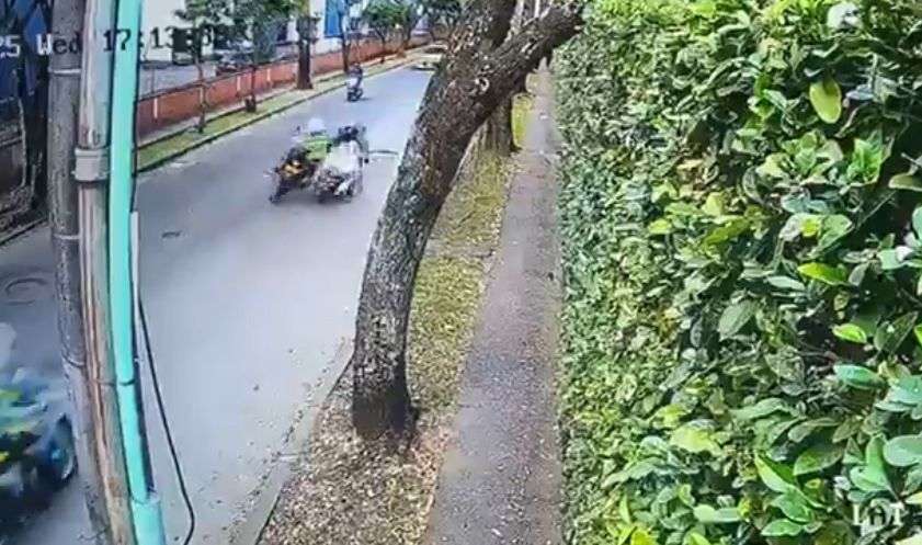 El accidente de tránsito, que ocurrió en el sector Tequendama, en el sur de Cali, terminó en la muerte del motociclista.