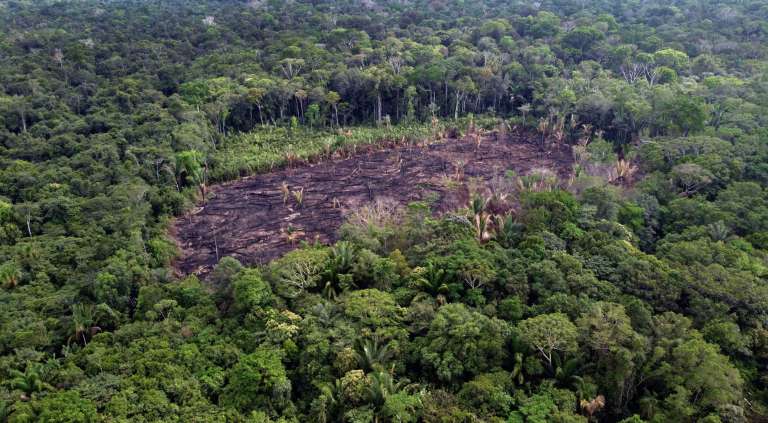 Indígenas Mura, en Brasil y su lucha por proteger la Amazonia su territorio.