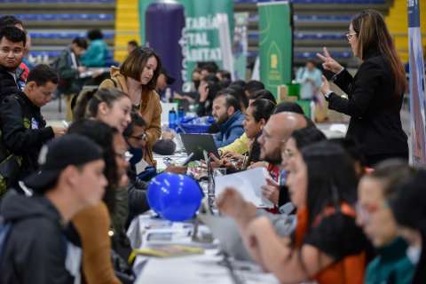¿Buscando trabajo? Conozca las más de 900 ofertas de empleo para esta semana