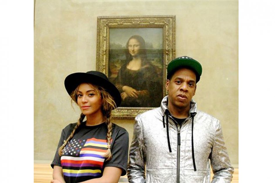 La cantante Beyoncé y su esposo, Jay-Z, en el Museo de Louvre.