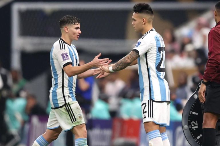 ¿Mundial y Champions en una misma temporada?: Julián Álvarez vs. Lautaro Martinez