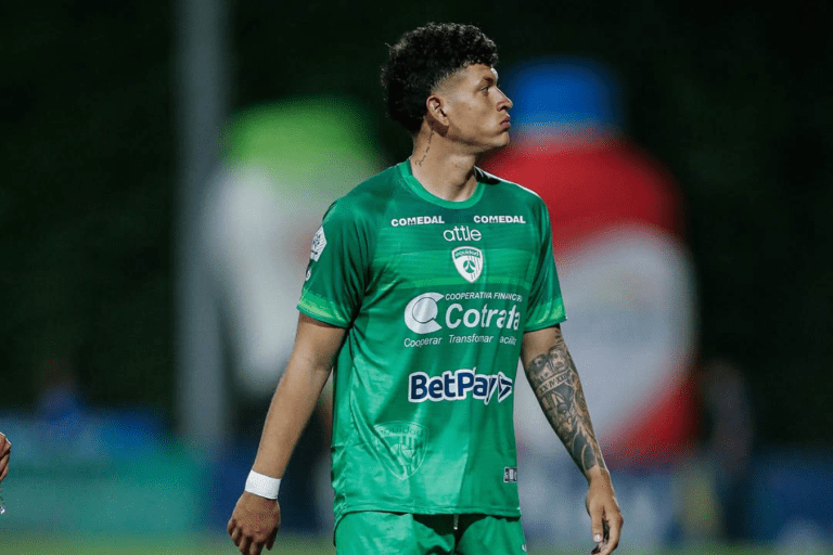 Élan Ricardo, promesa del fútbol colombiano, deja Equidad y se va para Europa
