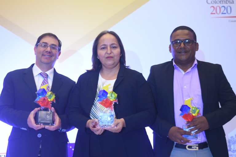 Los educadores para la paz premiados por Colombia 2020