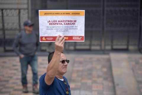 Profesores de Bogotá, a asamblea permanente. ¿Podrán zanjar diferencias con la Alcaldía?