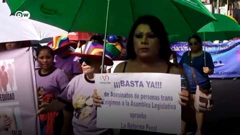 La comunidad LGBTI de El Salvador pide más protección