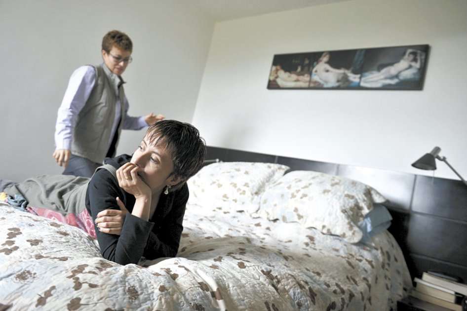 Marcela Rojas, 42 años, y Adriana Gonzalez, 43, son pareja hace ocho años y tienen un hijo de 25 años. / Fotos: Luis Ángel