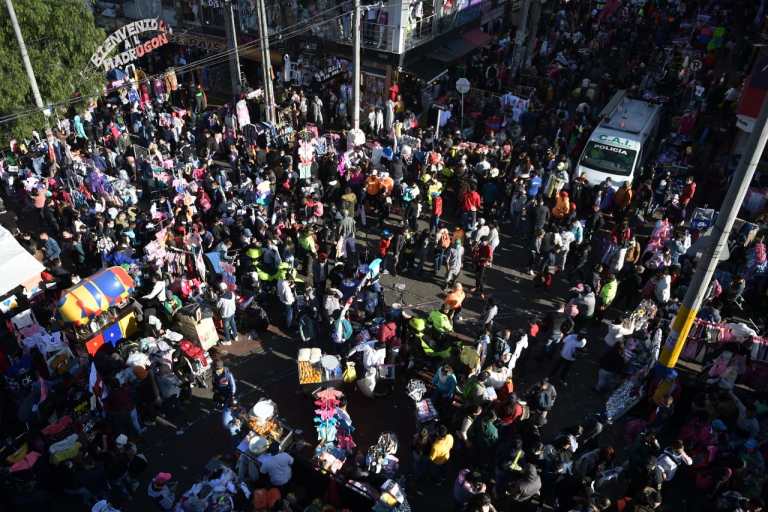 Desde altas horas de la mañana, la Secretaría de Gobierno de Bogotá llegó hasta la zona para acompañar la jornada.