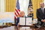 Hay 50 % de posibilidad de tener un acuerdo comercial entre EE. UU. y la UE: Trump