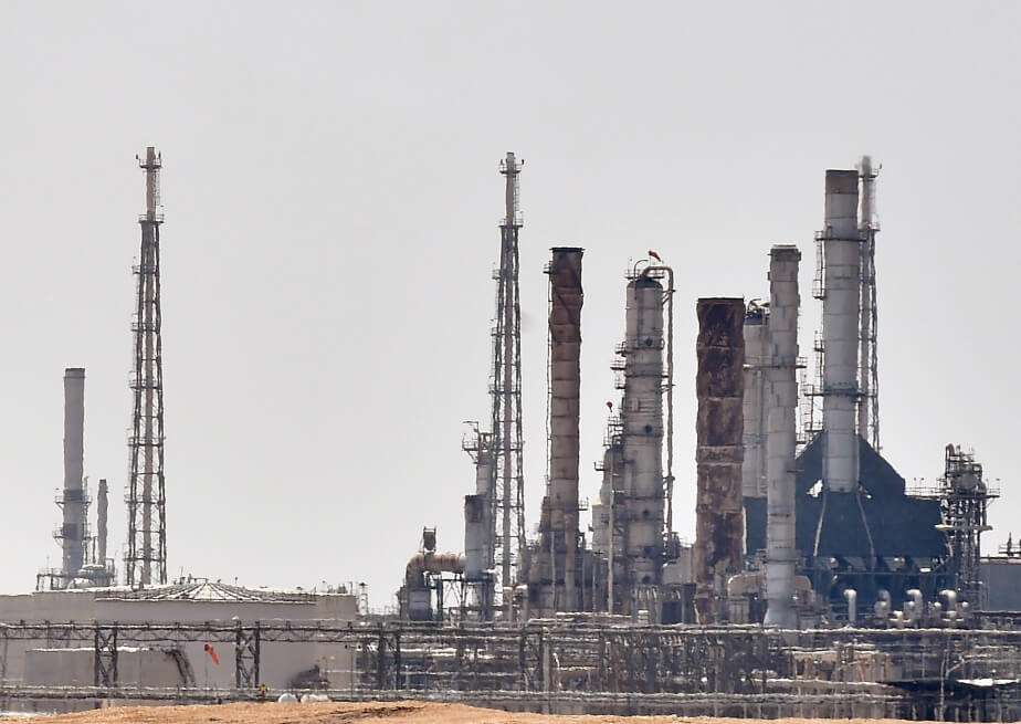 Instalaciones cera del área de al-Khurj propiedad del gigante estatal Aramco, al sur de Riad, capital de Arabia Saudita. / AFP