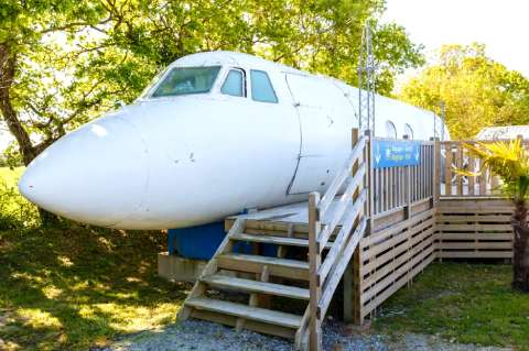 ¿Dormiría en un avión? Conozca 7 experiencia de ‘vuelo’ sin despegar del suelo