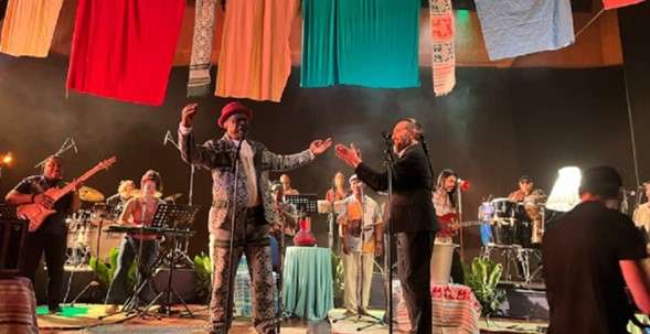 Miguel Cesario Hoffer, conocido como Miguelinho N’Simba, es representante del “sonido de bocina” en Guinea-Bissau.