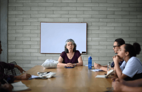 Discusiones sobre el periodismo cultural y la exaltación de las artes