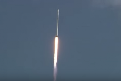 SpaceX pospone por tiempo indefinido lanzamientos después de explosión de cohete
