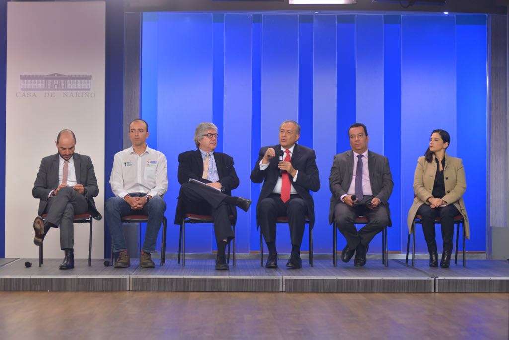 El vicepresidente Óscar Naranjo encabezó la rendición de cuentas sobre el posconflicto.  / Sig