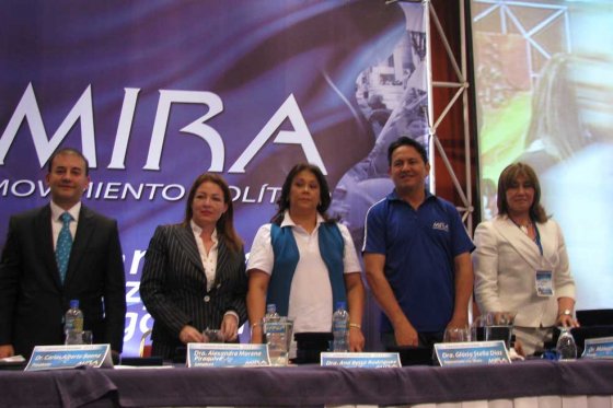 Los congresistas del MIRA Carlos Alberto Baena, Alexandra Moreno Piraquive, Gloria Stella Díaz y Manuel Virgüez.