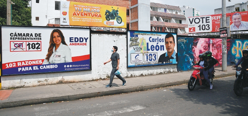 No hay calle de Cúcuta que no tenga vallas, pasacalles o “stickers” con propaganda política.