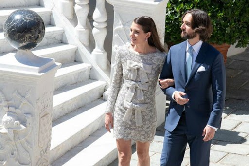Carlota Casiraghi une sus dos pasiones: moda y literatura
