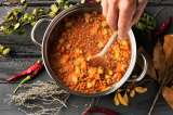 Fríjoles, lentejas y garbanzos: seis recetas para llevar estos granos a la mesa