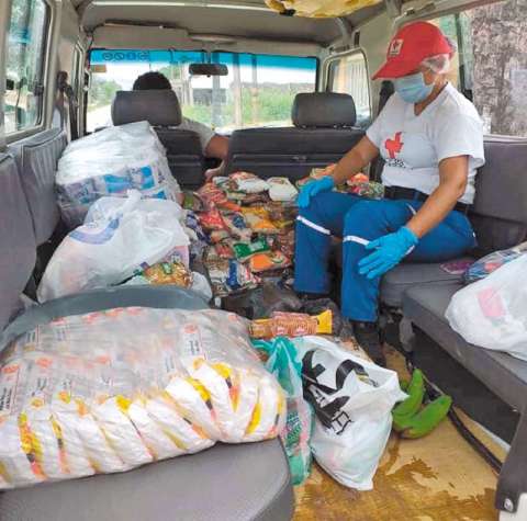 Los Súper Humanos ayudan a luchar contra el hambre en Guaviare