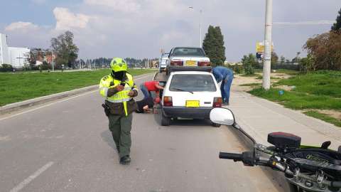 Operativo en contra del transporte ilegal en Soacha dejó 53 vehículos inmovilizados