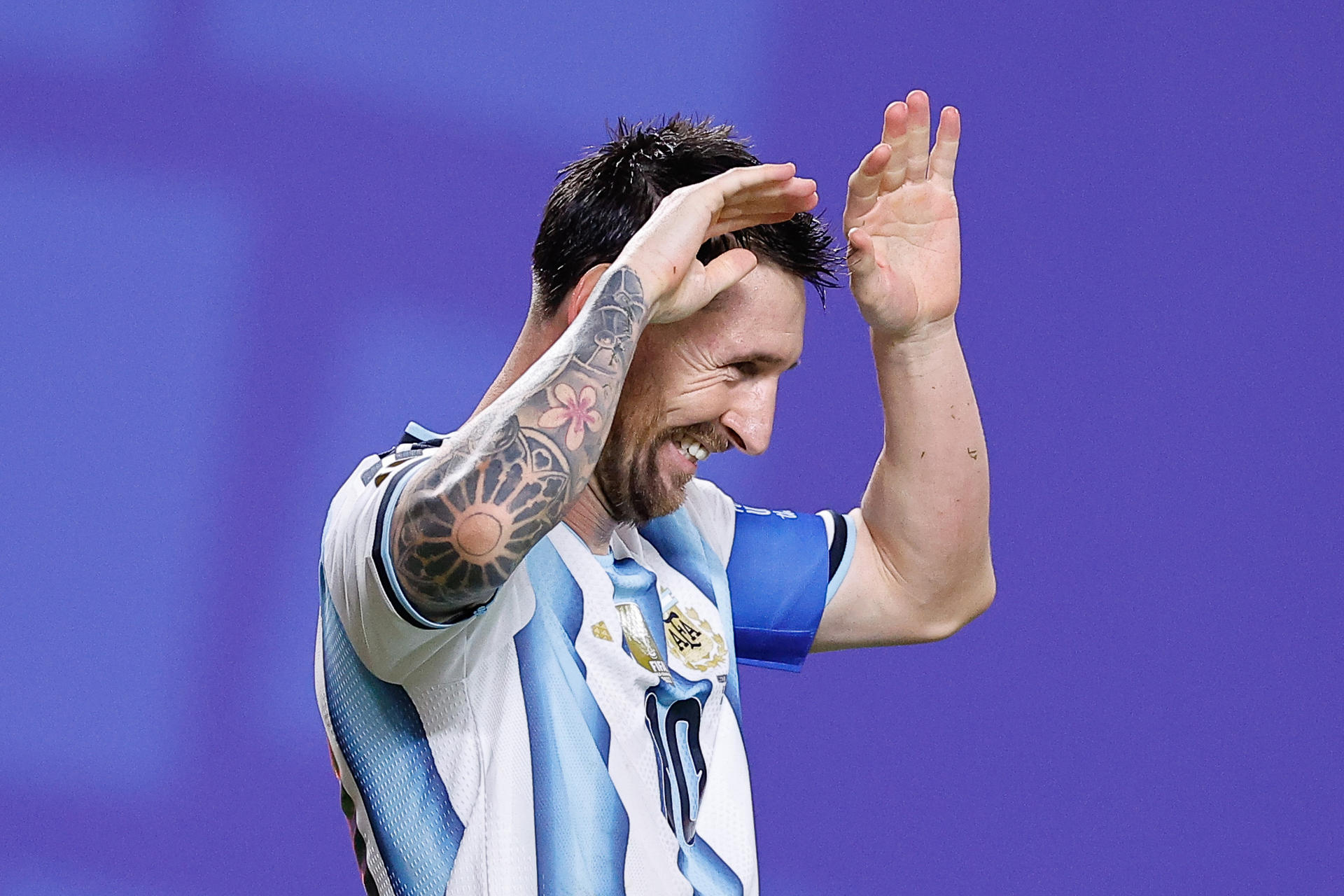 GR3265. KANSAS (ESTADOS UNIDOS), 16/06/2026.- Lionel Messi de Argentina celebra este martes, en un partido del grupo J del Mundial de la FIFA 2026 entre Argentina y Argelia en el estadio Arrowhead en Kansas (Estados Unidos). EFE/ Juan Ignacio Roncoroni
