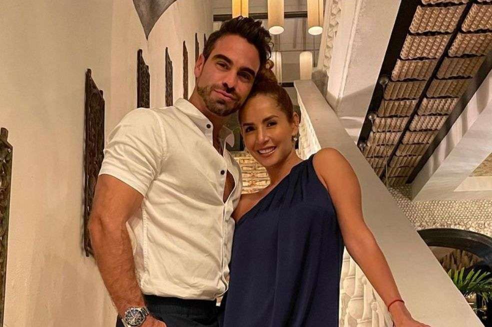 Mucho antes de conocer a Carmen Villalobos, el presentador Frederik Oldenburg había presentado públicamente a su primer amor.