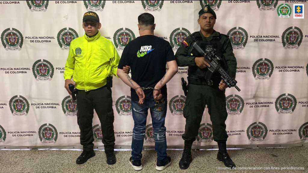 Según la investigación, Peluca llevaba más de 20 años al servicio de la delincuencia
organizada en Antioquia.