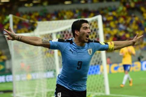Suárez, Cavani y Godín, convocados por Uruguay para duelos de la eliminatoria