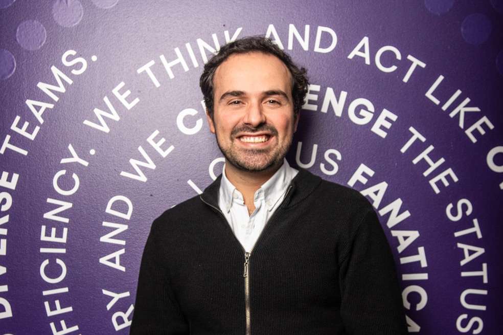 Según Santiago Matamoros, director de Producto de Nu Colombia, la apuesta de la compañía le apunta a garantizar que nadie quede rezagado en esta revolución financiera.