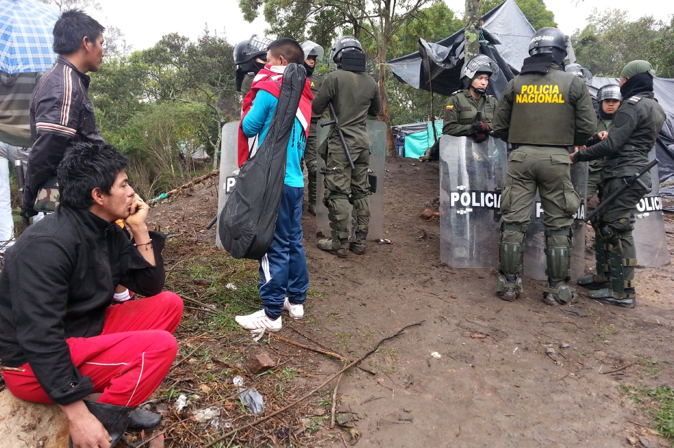 A las 5:00 de la mañana llegó la Policía, horas antes del desalojo. / Óscar Pérez