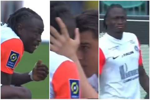 Futbolista se enteró de la muerte de su madre previo a un partido y aún así jugó