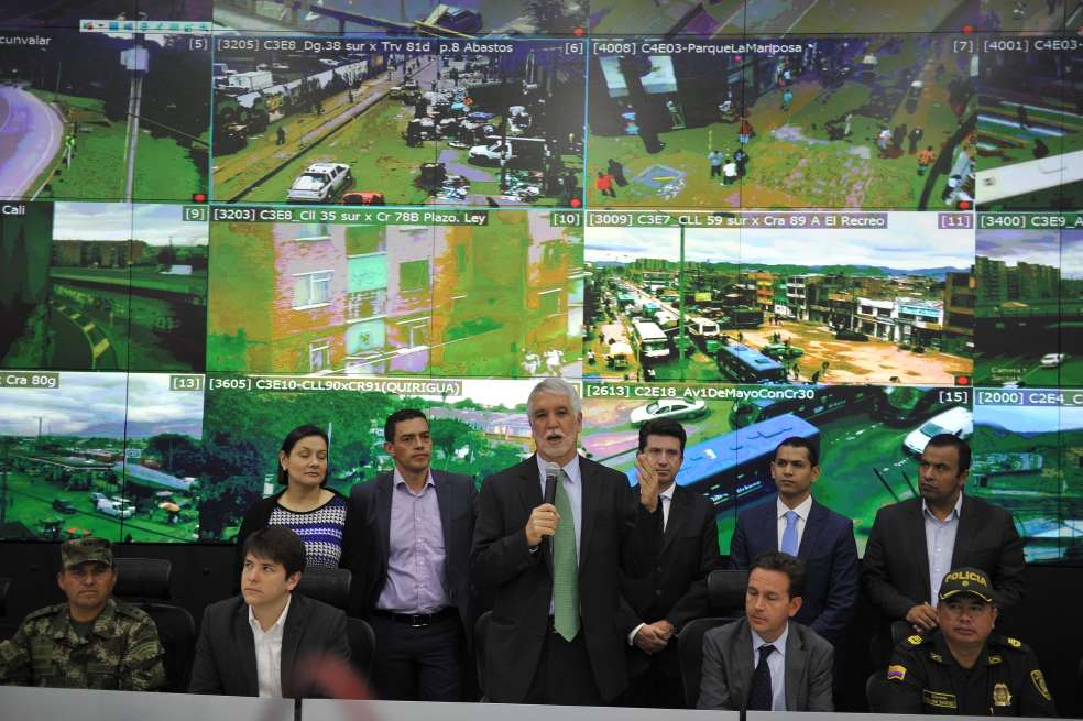 En el nuevo Centro de Comando, Peñalosa anunció las medidas contra el rezago tecnológico en seguridad. / Gustavo Torrijos