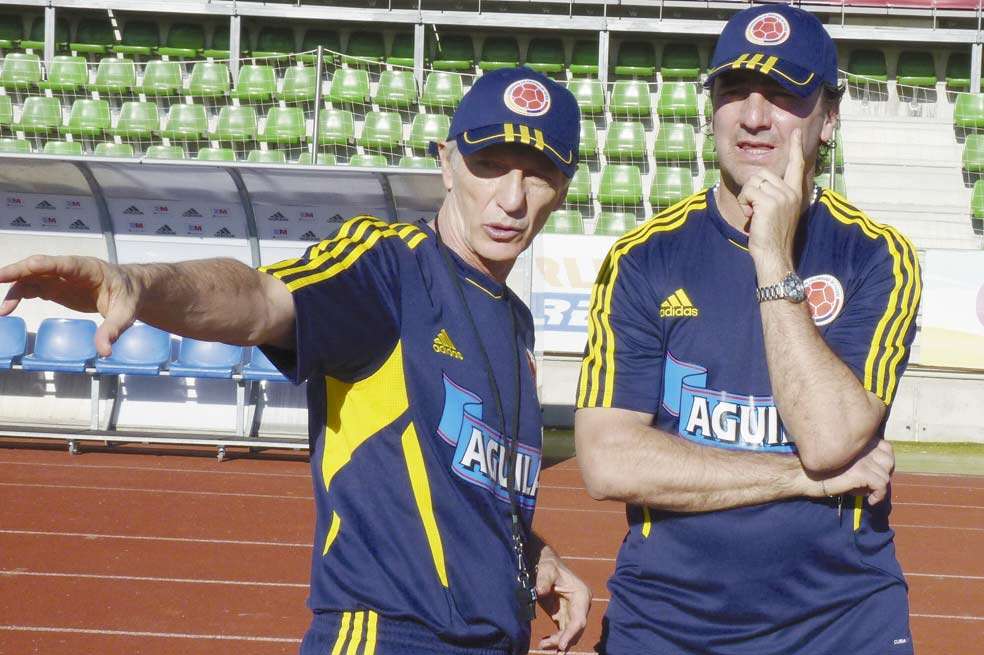 Néstor Lorenzo (der.), la mano derecha del técnico José Pékerman. / Archivo particular