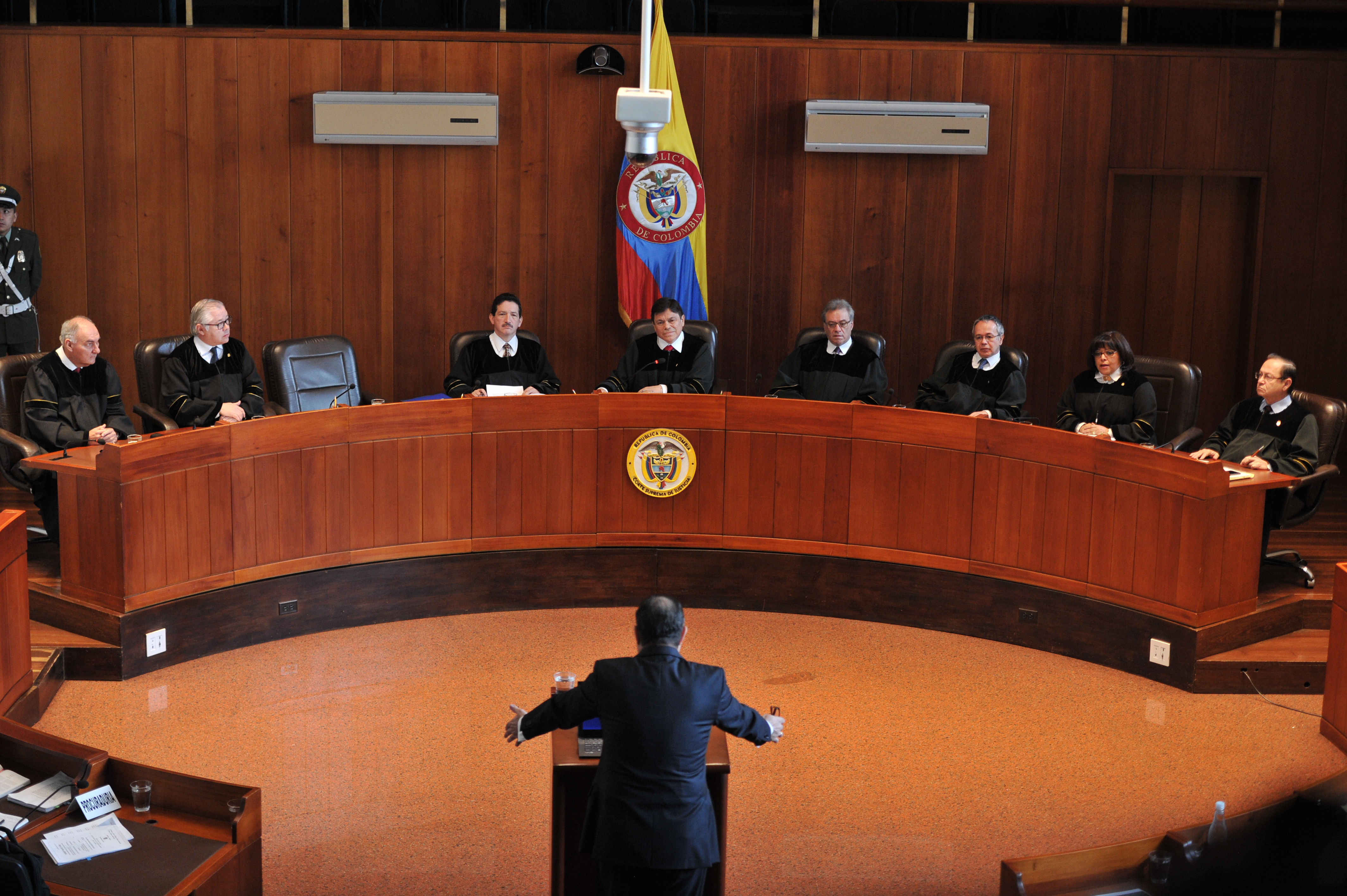 Exmagistrado de la Corte Constitucional, ante la Sala Penal de la Corte Suprema en el primer día de su juicio por concusión (soborno).