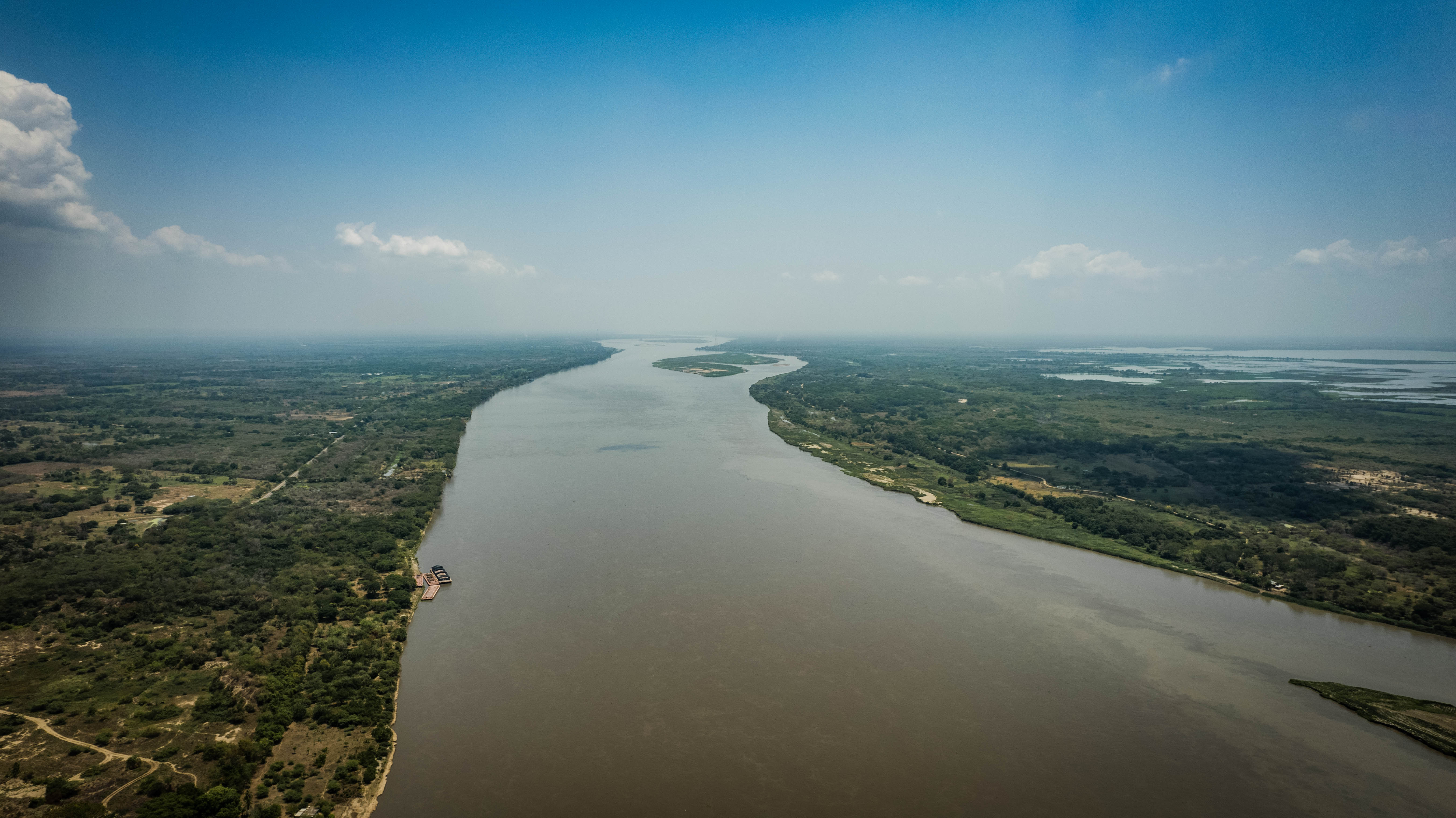 Canal del Dique- Ecosistemas del Dique Foto aérea