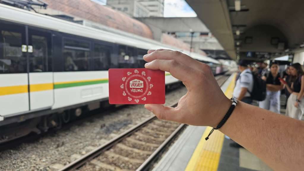 Tarjeta de Maluma del Metro