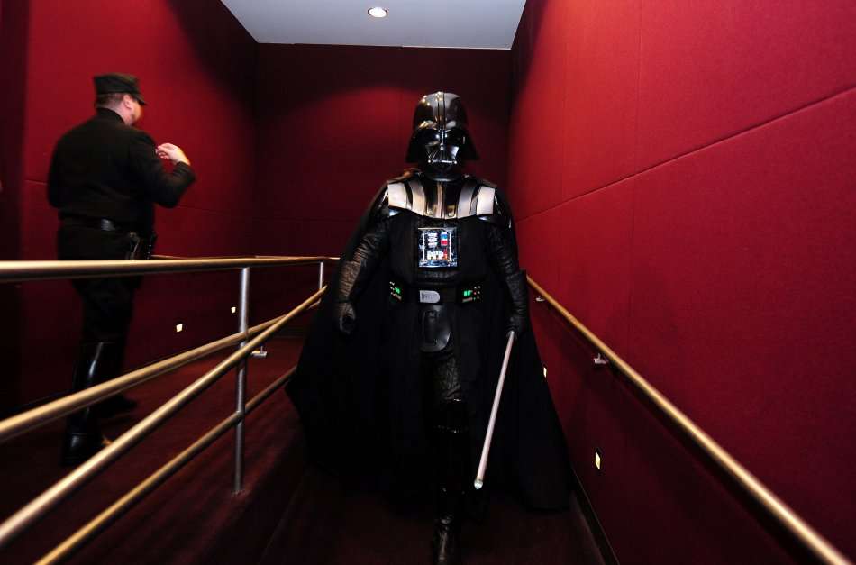 Alrededor de 3.500 invitados asistieron a la premiere de la película más esperada del año. / AFP