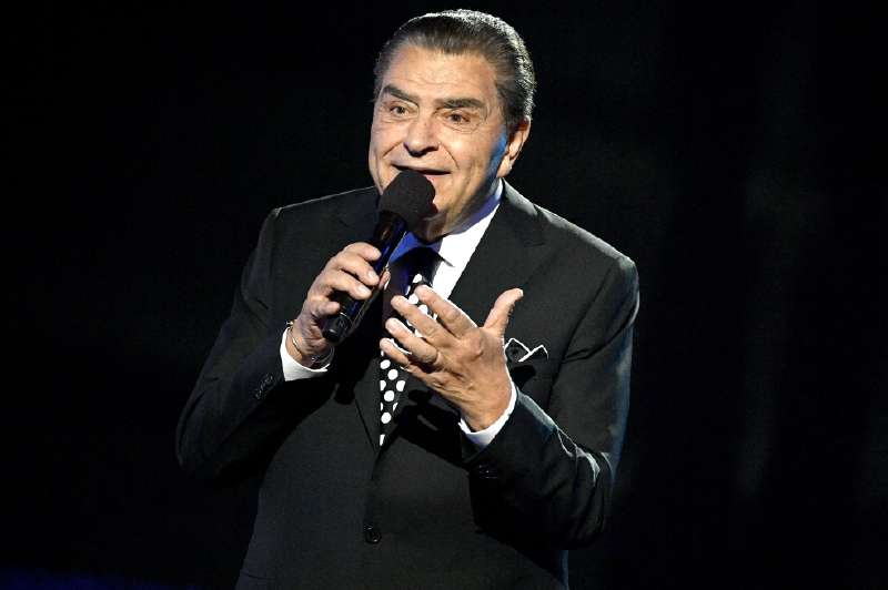 Don Francisco tiene un Récord Guinness con su programa, que se suma a un centenar de galardones que recibió a lo largo de su carrera. / Getty Images