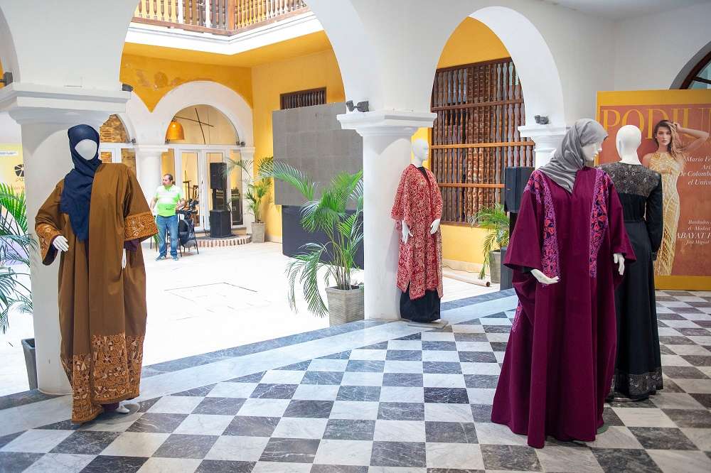 En el evento se realizó una exposición de moda de 15 universidades de Latinoamérica. / Ixel Moda