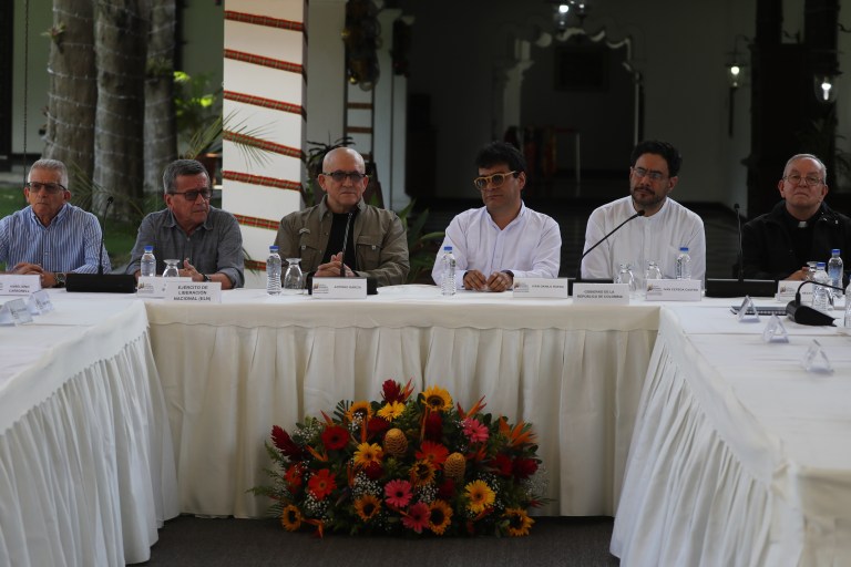 Así llegan el Gobierno y el Eln a la nueva mesa de negociación