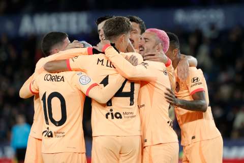Atlético de Madrid celebró su victoria en la Copa del Rey y la llegada de Memphis